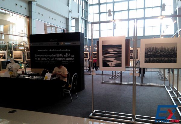 第10届 黑白照片展会 2014年10月1-10日 Centralworld 3楼